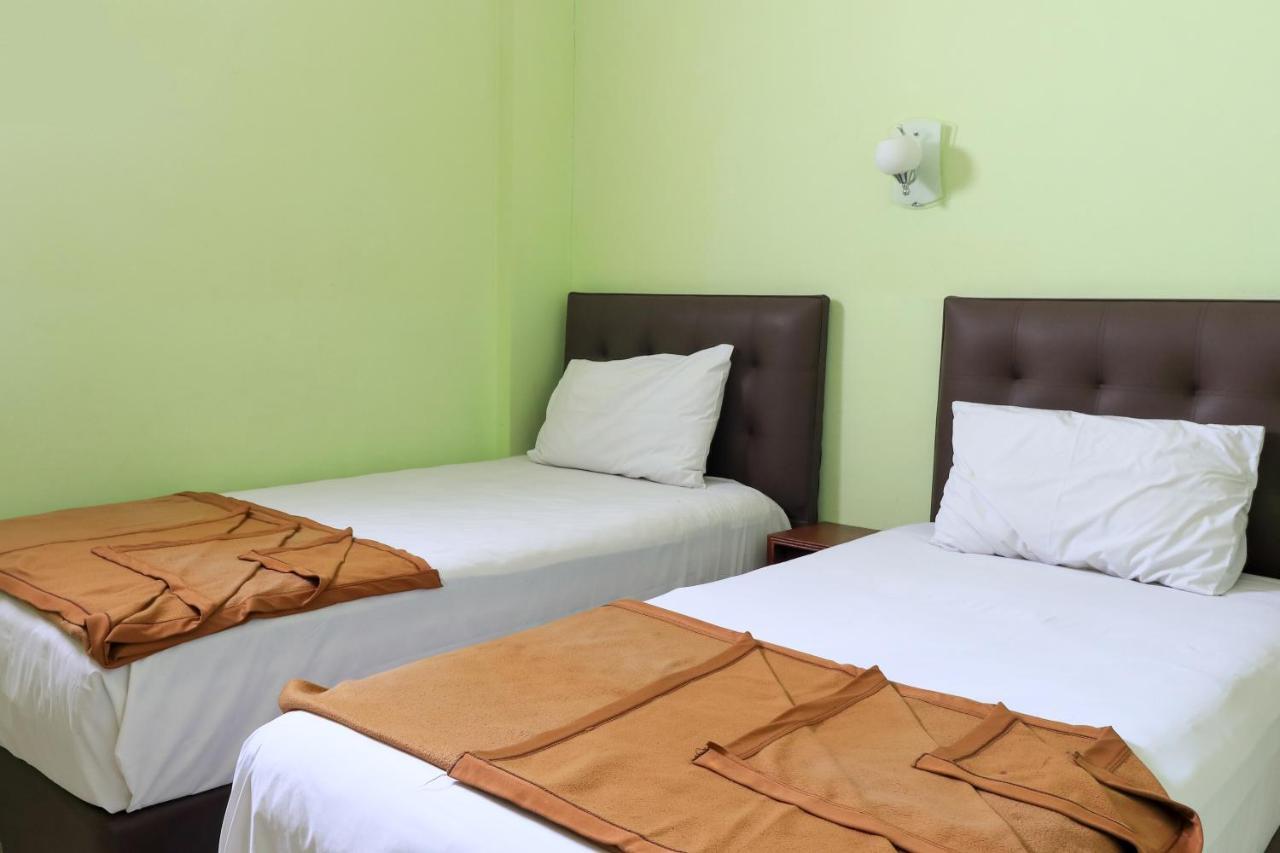 Hotel Prisma Сидоарджо Екстериор снимка