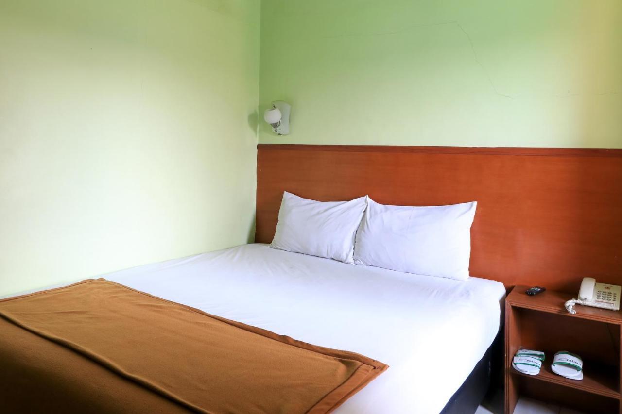 Hotel Prisma Сидоарджо Екстериор снимка